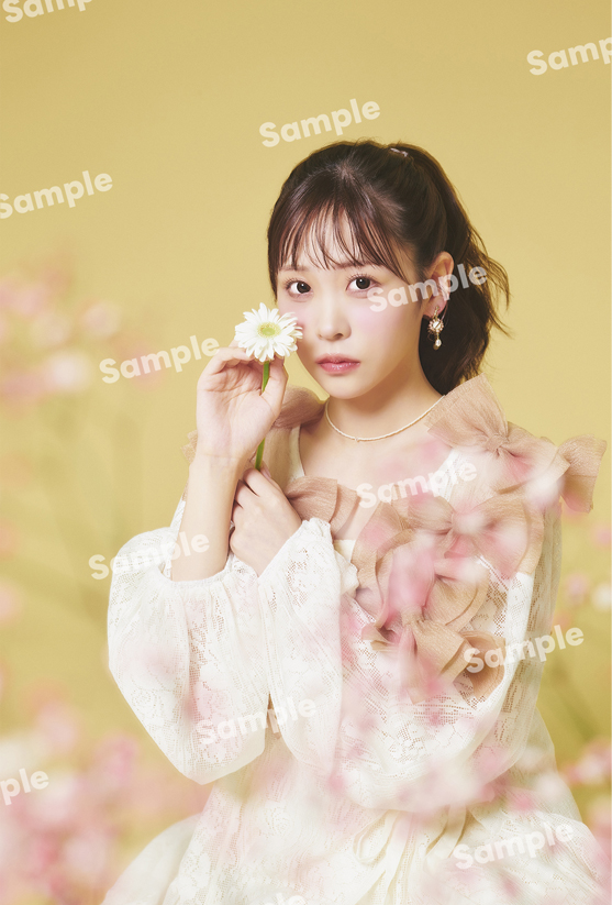 特典②櫻井優衣のポストカードイメージ