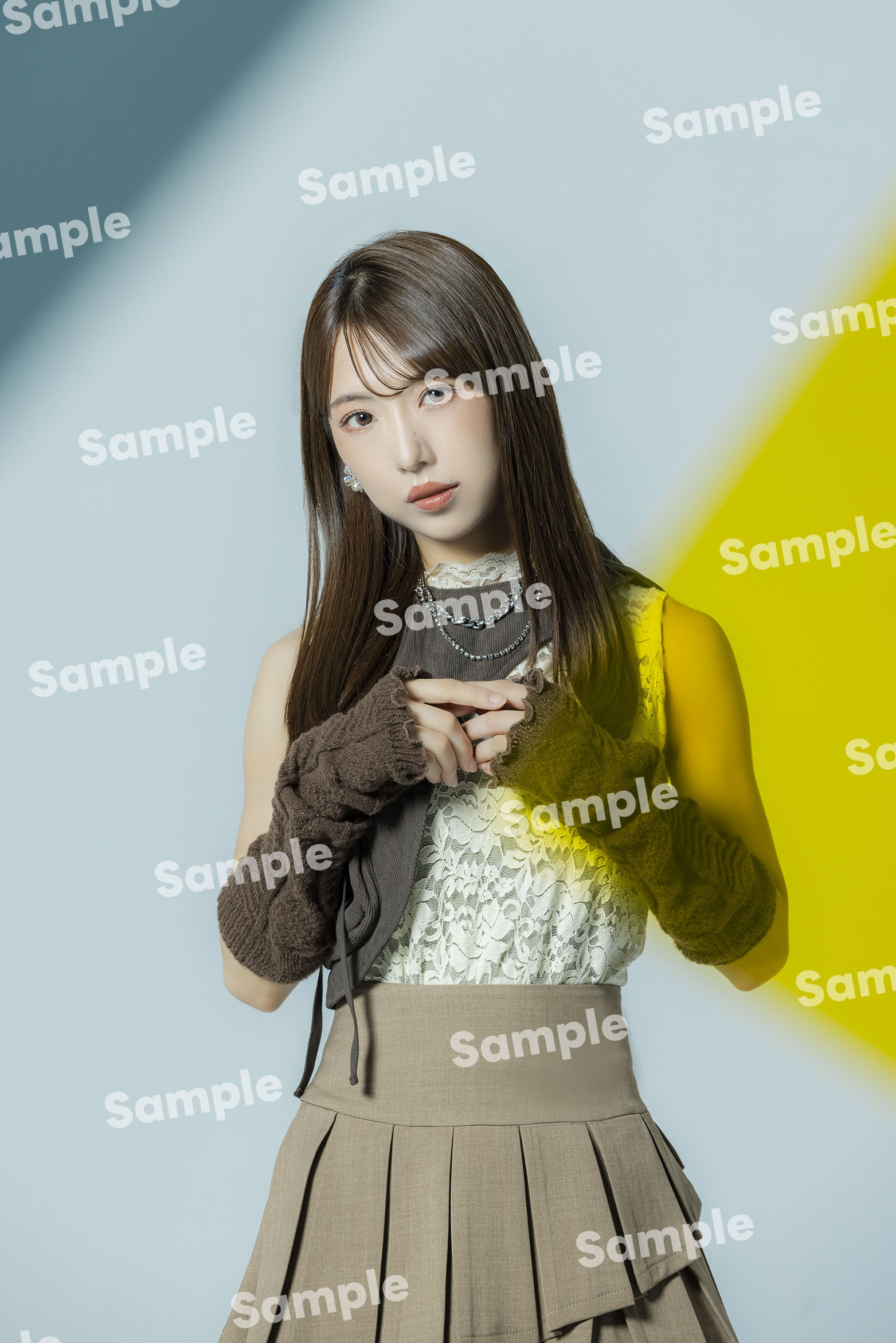 熊崎晴香ソロポストカードイメージ